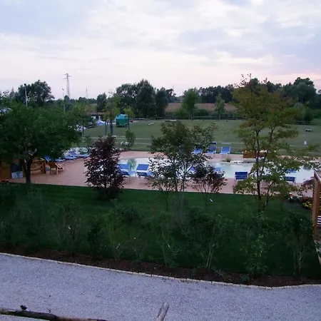 Agriturismo L'acero Rosso Летний дом *