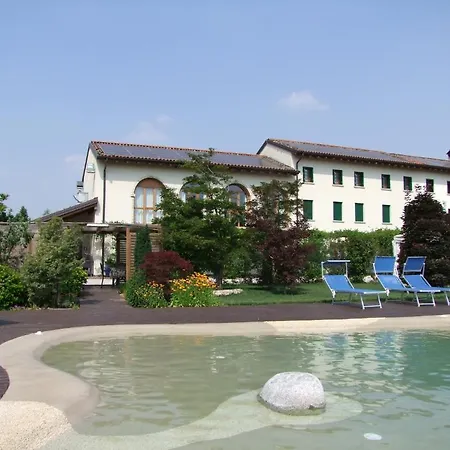 Agriturismo L'acero Rosso Летний дом