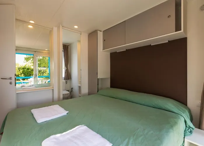 L'acero Rosso Σατσίλε